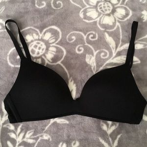 Uniqlo T-shirt Bra